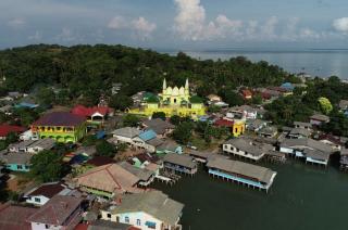 Pulau Penyengat, Persembahan Mas Kawin untuk Engku Putri dari Sultan