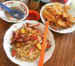 Sama-Sama Nikmat, Pilih Mi Kacang Selat Panjang atau Miso Pedas Manis ?