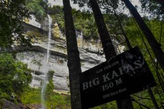 Batang Kapas, Air Terjun yang Dikelilingi Hutan Perawan