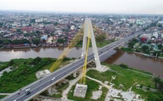 Gagahnya Jembatan Sultan Abdul Jalil Alamuddin Syah di Atas Sungai Siak