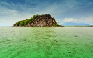Pantai Sahi Makin Eksotis Jika Air Surut