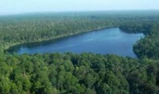 Tasik Putri Puyu, Keindahan Alam Tersembunyi di Pulau Padang Riau