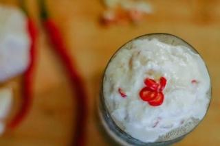 Dadih, Yogurt Tradisional yang Miliki Kemasan Unik, Yuk Cobain..