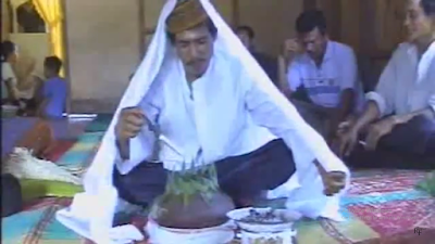 Badewo, Panggil Dewa Demi Sembuhkan Penyakit