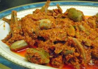 Sambal dengan Bahan Utama Durian Asam, Gimana Ya Rasanya ?