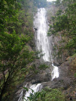 Yuk Berpetualang di Desa Mentuda, Ada Air Terjun yang Masih Asri Lho..