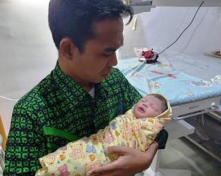 Ustaz Abdul Somad Dikaruniai Anak Pertama dari Fatimah Az Zahra