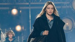Gigi Hadid Janji Sumbangkan Gajinya Bantu Warga Ukraina dan Palestina