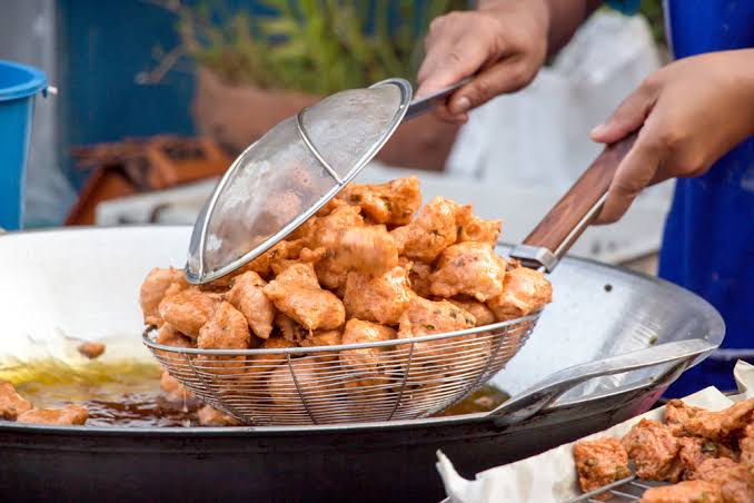 Suka Makan Gorengan saat Berbuka Puasa? Ketahui Dampaknya