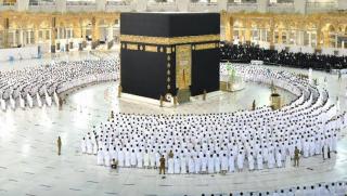 Maskapai Ini Beri 200 Tiket Umrah Gratis untuk Disabilitas