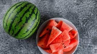 Catat! Jangan Sesekali Menyimpan Semangka di Dalam Kulkas