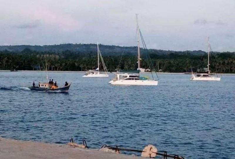 Yachter Asal Australia Sambangi Pulau Midai Natuna