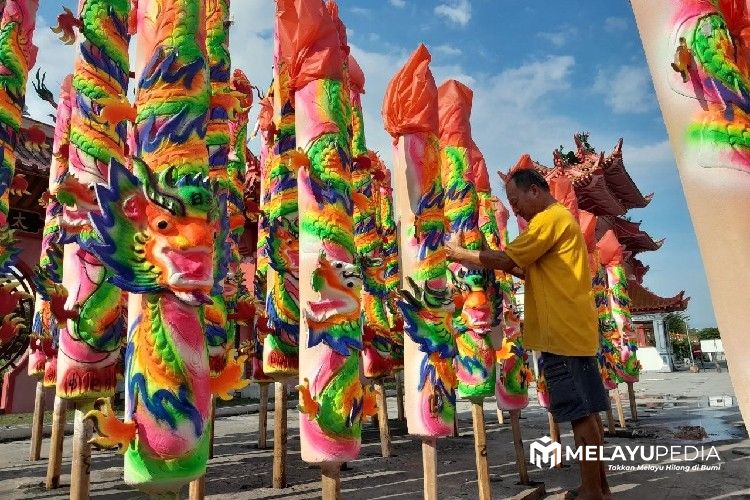 Vihara Budhi Bhakti Batam Bersolek Sambut Imlek