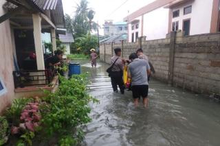 Banjir Setinggi Lutut Rendam Ibu Kota Kepri