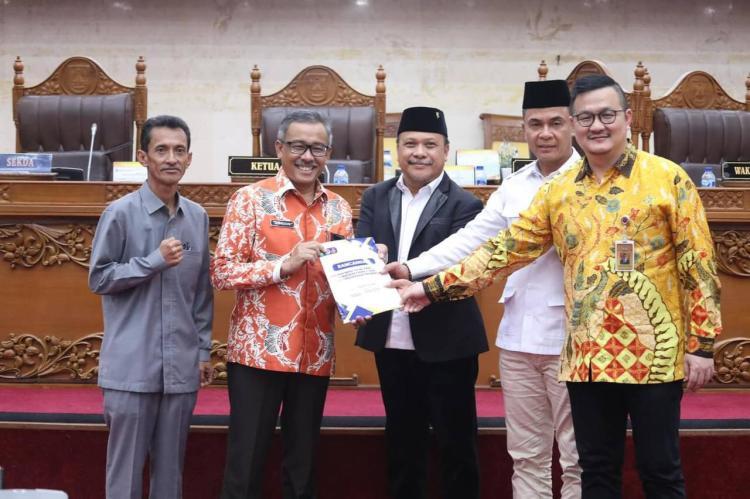 DPRD Batam Ajukan 18 Rancangan Perda untuk 2025, Fokus pada Investasi dan Kesejahteraan Masyarakat