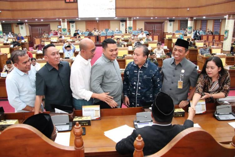 DPRD Batam Bentuk Dua Pansus Bahas Ranperda Angkutan Massal dan Pendidikan Dasar