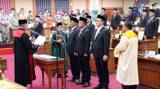 Muhammad Kamaluddin Dilantik Jadi Ketua DPRD Batam, PDI-Perjuangan Belum Tentukan Wakil Ketua II