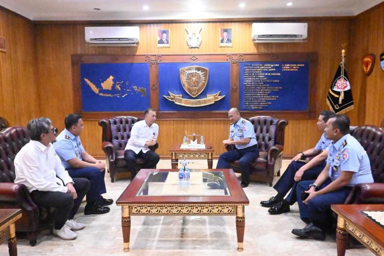 BP Batam Serahkan Status Penggunaan BMN kepada TNI AU