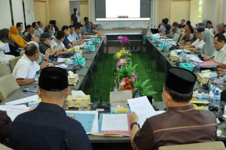 Kejar Deadline LKPJ, Pansus DPRD Batam Tancap Gas Meski Hari Libur