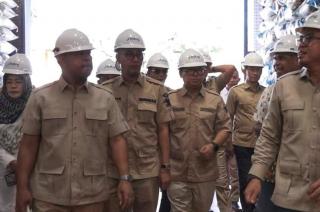 Cek Stok Beras di Bulog Batam, Wagub Nyanyang: Aman hingga 6 Bulan ke Depan