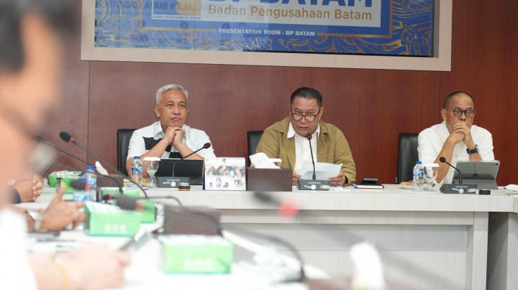 BP Batam Tunda Penyesuaian Tarif Peti Kemas, Tegaskan Komitmen Jaga Daya Saing Logistik dan Iklim Investasi