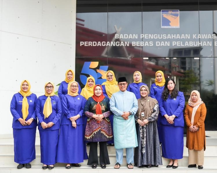 PIKORI BP Batam Salurkan Bantuan Kemanusiaan Bencana NTT melalui BAZNAS