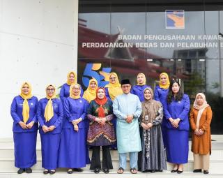 PIKORI BP Batam Salurkan Bantuan Kemanusiaan Bencana NTT melalui BAZNAS